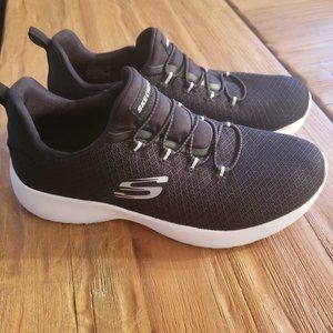 Skechers  Walking Shoes black & white slip ons